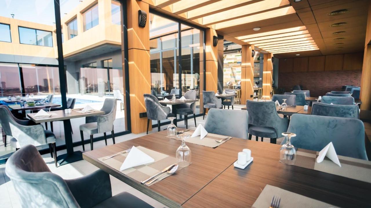 Hoor Park - حور بارك Hotell Jidda Exteriör bild